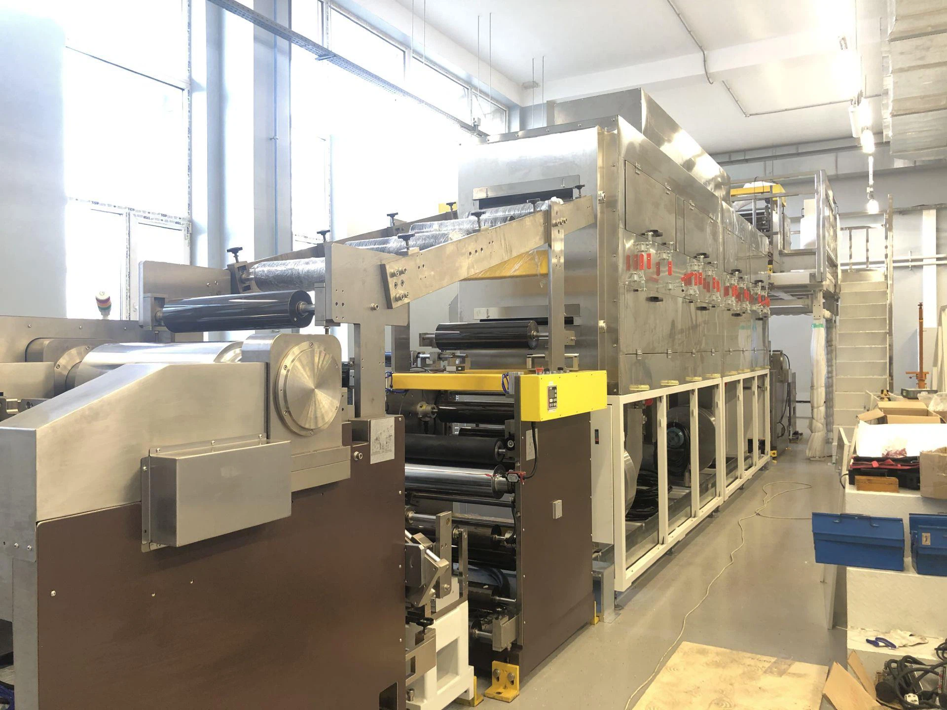 continuously coating machine